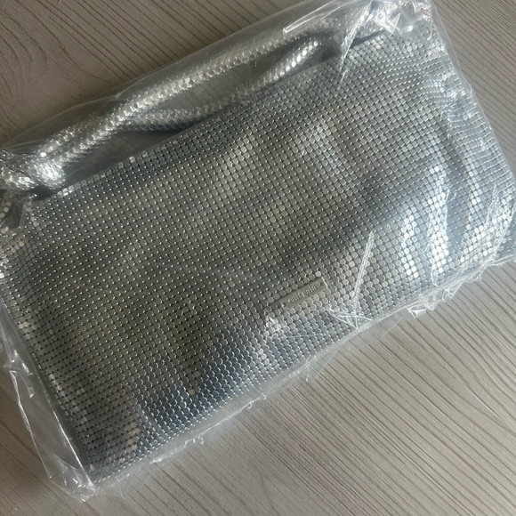 Cult Gaia nano Hera rhinestone chain mesh shoulder bag - silver - Picture 4 of 7